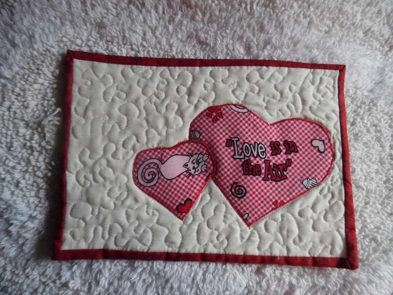 Valentine Mug Rug Love is in the Air cat image 2