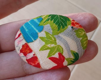 Japanese Vintage Kimono Fabric Brooch wagara