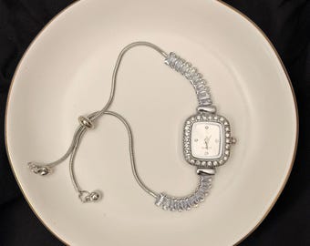 Vintage Style Watch Bracelet for Women, Minimal Vintage Jewelry & New Year Christmas Gift