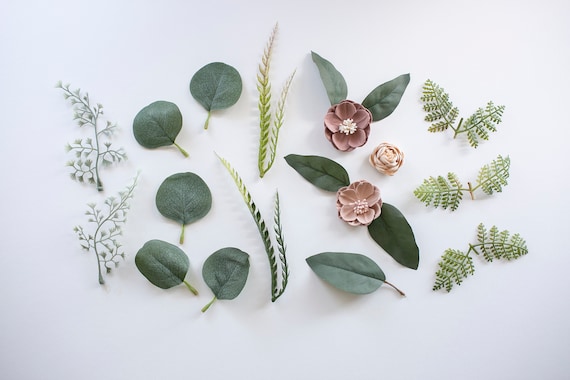 Loose Fern & Eucalyptus Greenery Bundle | Toss Petal Leaves | Table Styling Stems and Branches | Delicate Fern Pieces