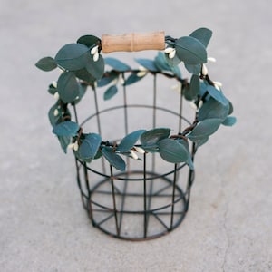 Bloemenmeisjesmand | Rustieke trouwmand | Kleine bloemenmeisjesmand | Bloemenmeisje bijpassende set | Modern bloemenmeisje | Eucalyptus bruiloft