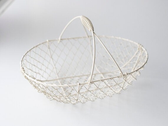SALE • Imperfect Ivory Flower Girl Basket | Wire Flower Girl Basket | Metal Basket | Wire Pail | Small Metal Basket