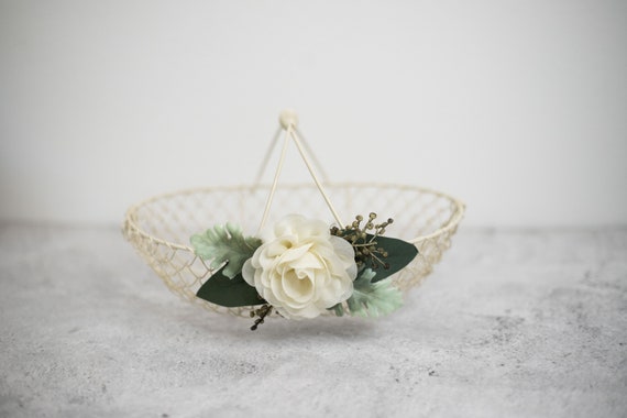 SALE • Ivory Wire Flower Girl Basket | Sale Basket | Flower Girl Basket | Wedding Decor | Wire Metal Basket | Small Flower Girl