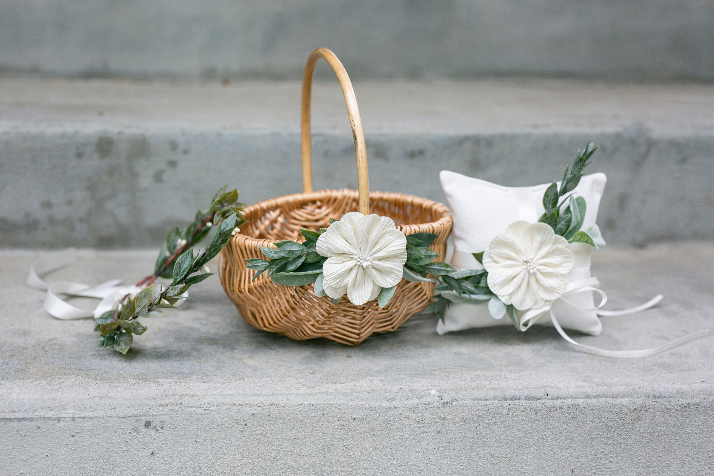 Flower Girl Basket Willow Wedding Basket Romantic Wicker Basket