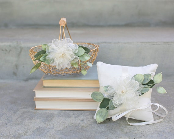 Champagne Gold Metallic Flower Girl Basket | Golden Wedding or Gift Basket | Modern Decorated Flower Girl Basket | Gold Glam Wedding Decor