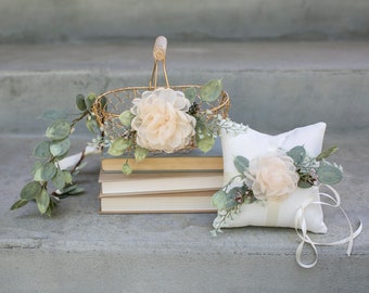 Boho Flower Girl Basket: Rustic Wedding Decor, Willow or Gold Wire