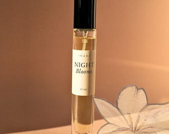 Flores de noche · Perfume floral ámbar