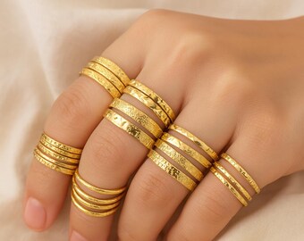 Stackring, Guldstapelring, 14k guldfylld ring, Stackring, Tunn guldring, Guldring, Enkel guldring, Stackguldring, Hamrad ring