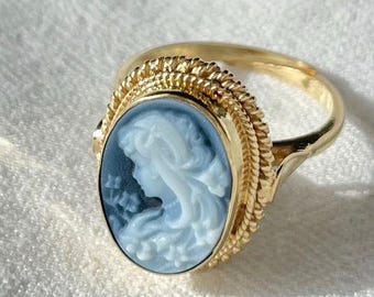 Blue cameo adjustable ring, 14k gold cameo ring, gift for her, made in Italy, Mother of the bride, victorian style, 18k gold ring, mom gift
