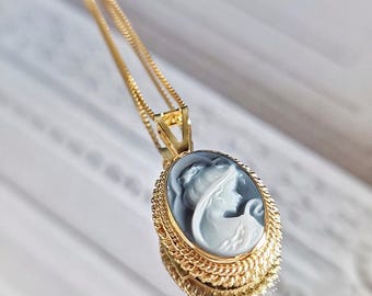 Collana con cammeo blu, collana in oro 18 carati, gioielli con cammeo, made in Italy, regalo per lei, cammeo in agata, set di cammei, collana con cammeo, regalo per la mamma
