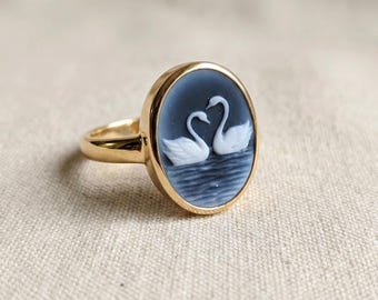 Swan Cameo Ring, Blue Agate Cameo Ring, graduation gift, Made Italy, 14k gold cameo ring, 18k gold ring, swan lover, swan lake, teacher gift