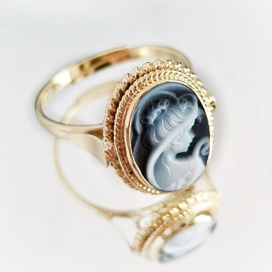 Blue cameo ring - Etsy 日本