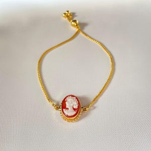 Handmade classic Italian Cameo Bracelet, Minimalist Shell Cameo Jewelry image 3
