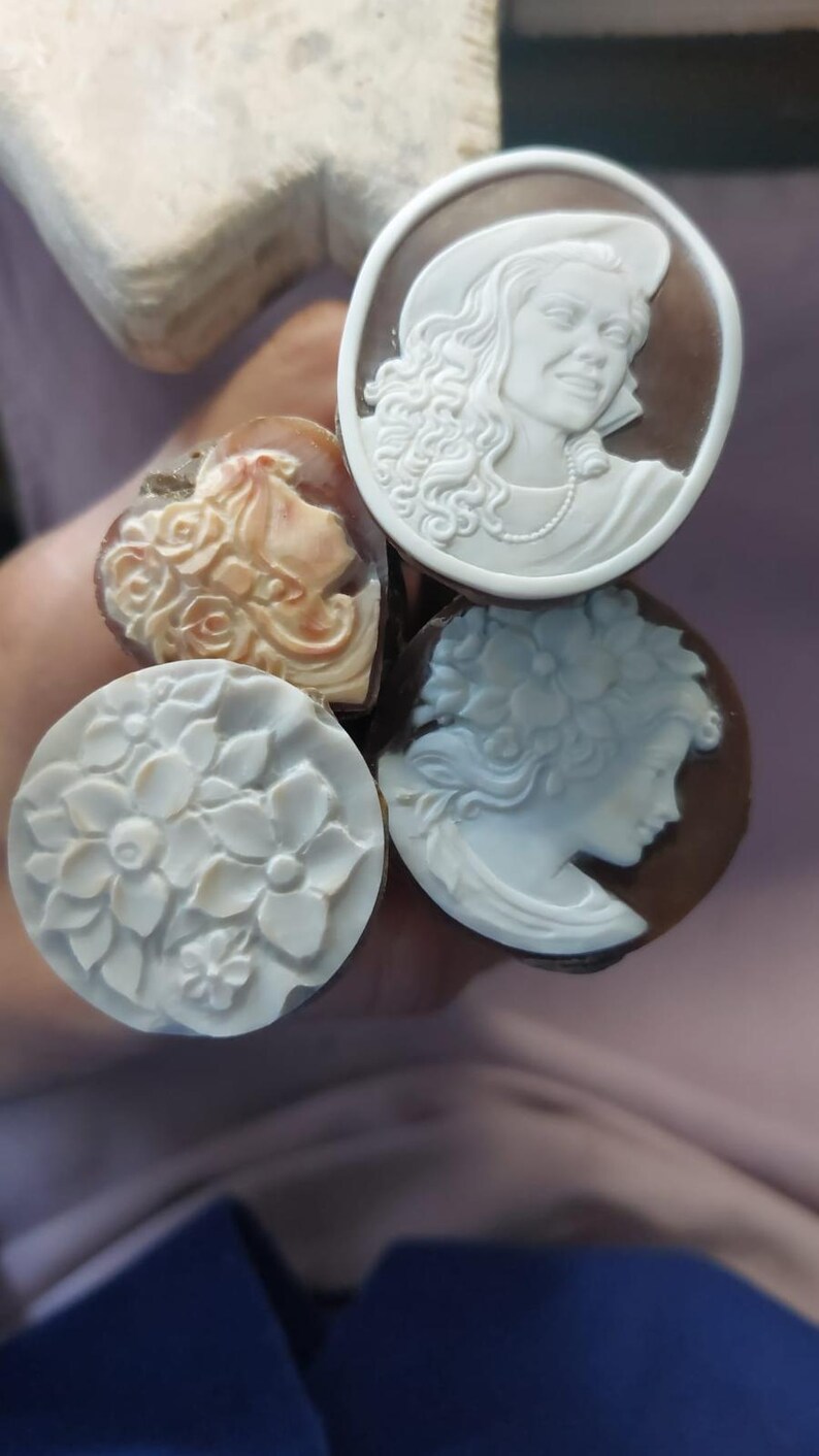 Handmade classic Italian Cameo Bracelet, Minimalist Shell Cameo Jewelry image 11