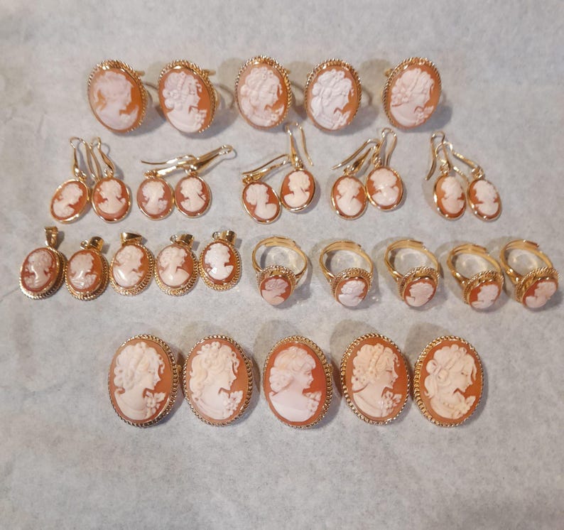 Handmade classic Italian Cameo Bracelet, Minimalist Shell Cameo Jewelry image 13