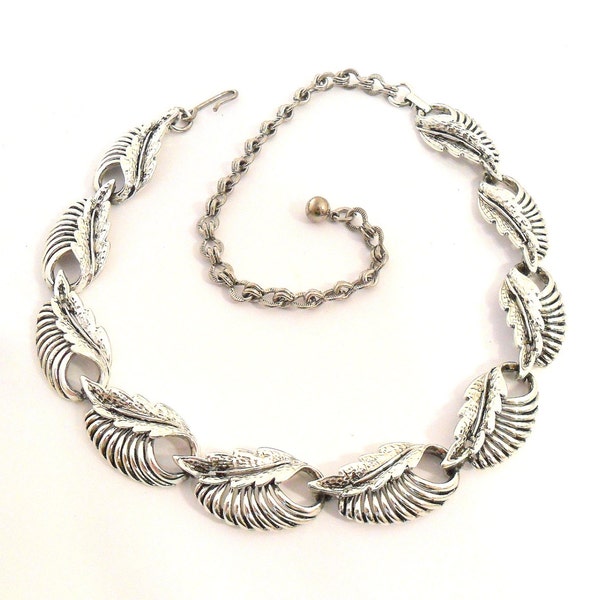 Linked Leaf Collar Necklace - Silver Tone 1950s, Signed Star