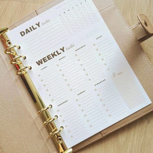 Weekly Task Planner - Undated