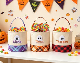 Custom Embroidered Ghost Halloween Treat Bucket, Personalized Name Kids Trick-or-Treat Candy Bag, Halloween Gift for Children