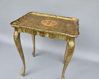 希少なイタリア製ヴィンテージ木製フィレンツェサイドテーブル++