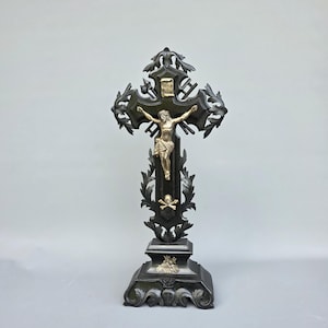Rare extra large standing antique hand carved wood crucifix with Corpus Christi Jesus Christ Religious ++