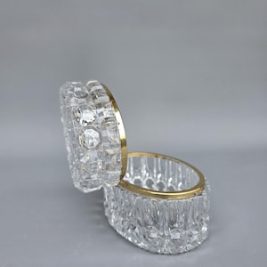 Vintage French diamond cut crystal casket / jewelry box ++
