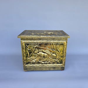Old large brass ornate embossed kindling box, Victorian style, 1940s ++