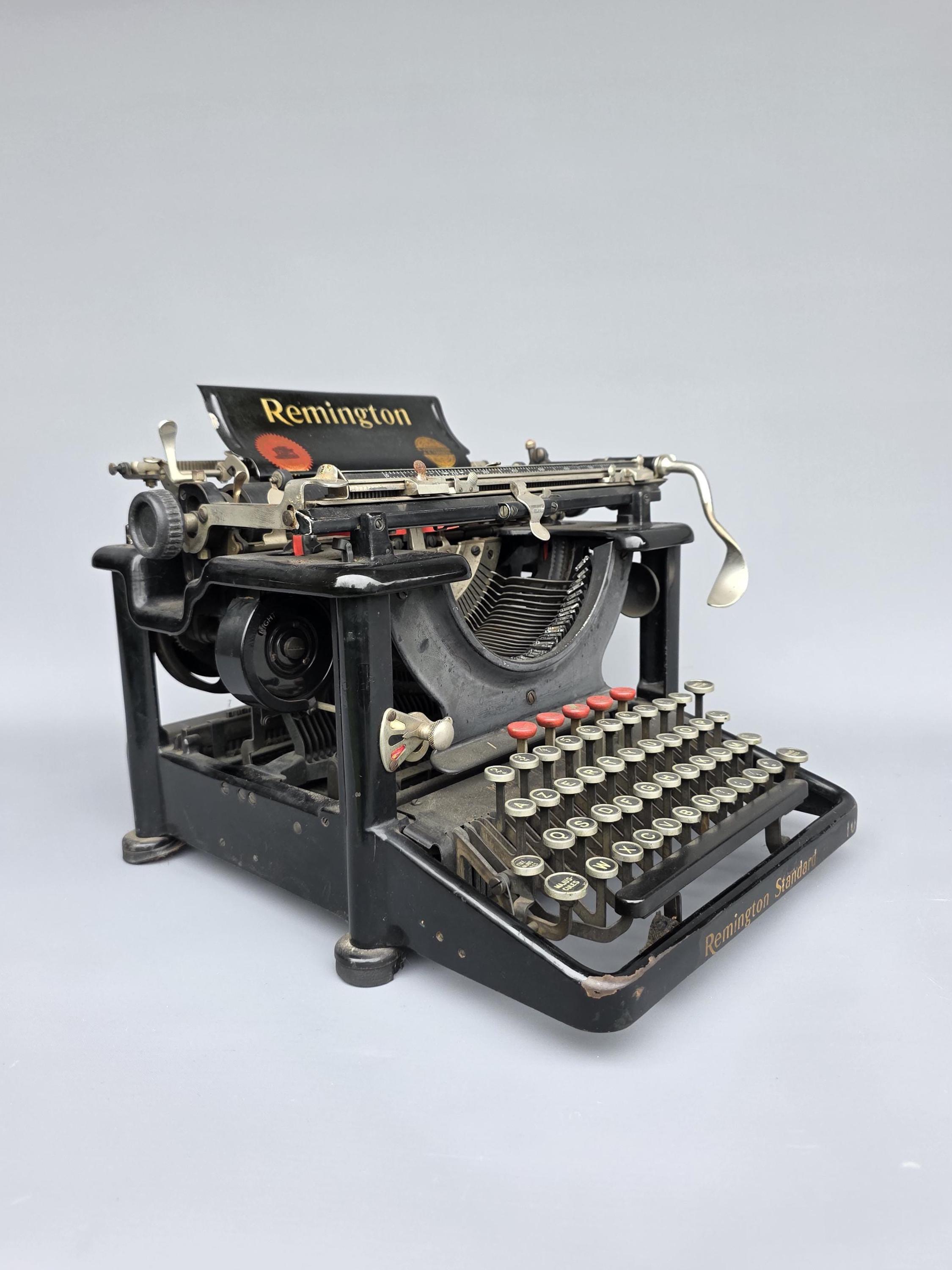 Underwood portable typewriter - Etsy 日本