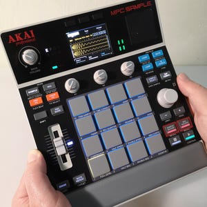 Echantillon de skin AKAI MPC : noir uni - par LofiAndy