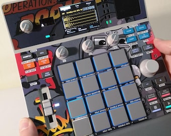Mf DOOM: DOOMSDAY semi-rigide skin voor Akai MPC-sample en accessoires van LofiAndy