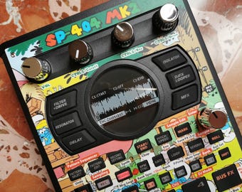 De smurfenhuid voor de Roland SP-404 MK2-sampler