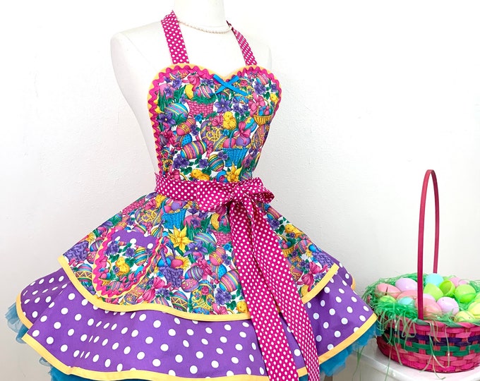 Perfect for Game Day Fun /& Flirty Hostess Gift Handmade Womens Green Bay Packers Full Apron Birthday Gift