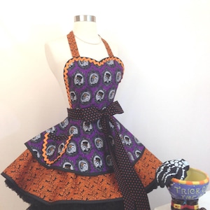 Family Portraits Halloween Apron, Pin Up Apron, Skulls Retro Apron- Halloween Party