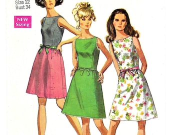 Sleeveless Dress Pattern Princess Seaming Rounded Neck Back Zip 1960s Simplicity 8235 Sz 12 Bust 34