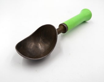 Vintage Ice Cream Scoop Cast Aluminum Green Handle 1960s - 1970s Bonnie Products Retro Kitchen Utensil USA Made