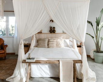 Rectangular cotton mosquito net for King Size bed – Kasna Quadra with 4 door openings, handmade cotton canopy from Bali