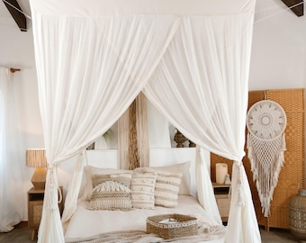 Rechthoekige katoenen klamboe – Wahyu Quadra voor 1-persoons of 2-persoonsbed, handgemaakt mosquito net met 4 deuropeningen