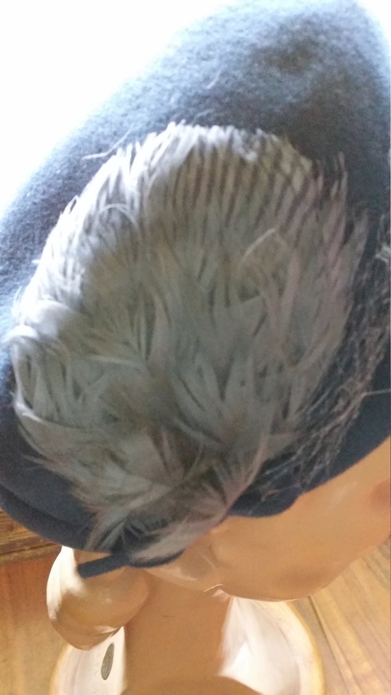 1950s Ladies Hat Blue With Gray Feathers Doris - image 4