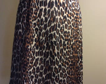 XS Small Vanity Fair Nylon Leopard Print  Half Slip With Jagged Savage Edge