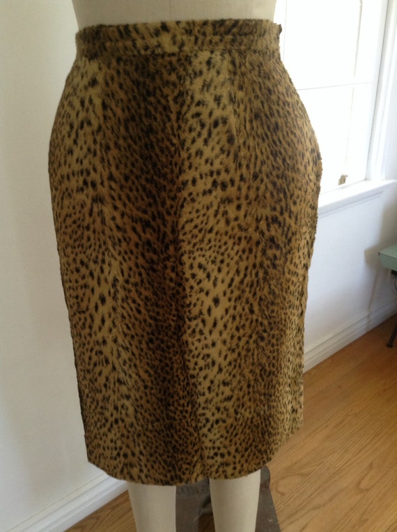 Highest Quality faux Fur Leopard Pencil Skirt w-26 - image 1