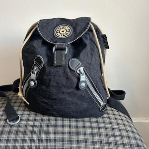 EUC Kipling Backpack Women Small Black Vintage 90s Crinkled Nylon Chunky Metal