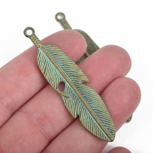 5 Bronze FEATHER Charms with green patina metal verdigris feather pendants, 61x15mm, 2-3/8&quot; long, chb0508
