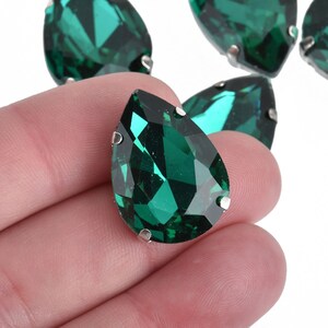 4 EMERALD GREEN Crystal Teardrop Findings Sew On Montee Beads 25x18mm cry0197