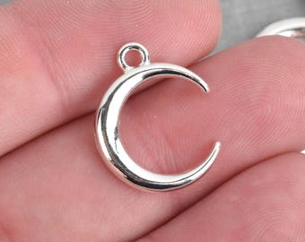 5Pcs Large Antique Silver Open Crescent Moon Carve Heart Charms Pendants 51x46mm