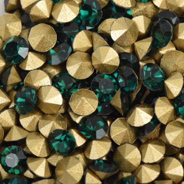 50 4mm crystals, ss17 pp32 Chaton Crystals, EMERALD GREEN, Point Back Rhinestones, 4mm-4.1mm,  Grade A quality, cry0164