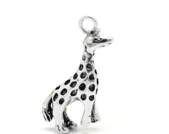 5 Silver Pewter 3-D GIRAFFE Charm Pendants, 22x12mm, chs1254