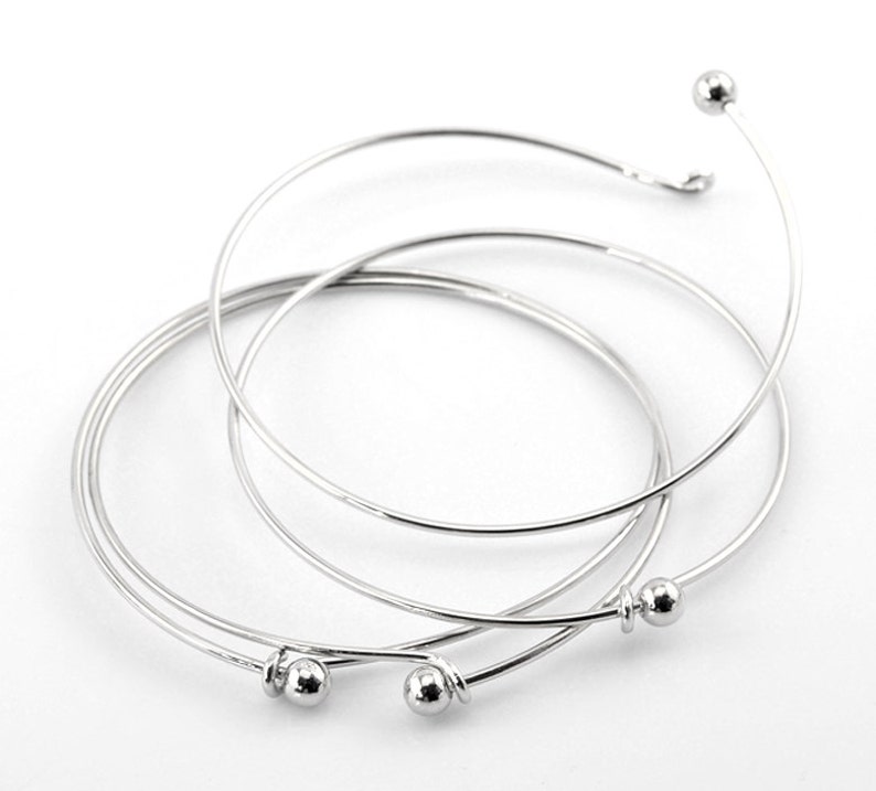 8-12 long 4 Silver Tone Metal BANGLE Charm Bracelets fin0017 22 cm long