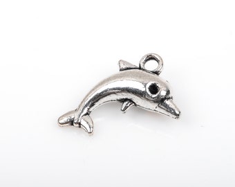 10 DOLPHIN Charm Pendants, Fish Charms, Antique Silver chs2129