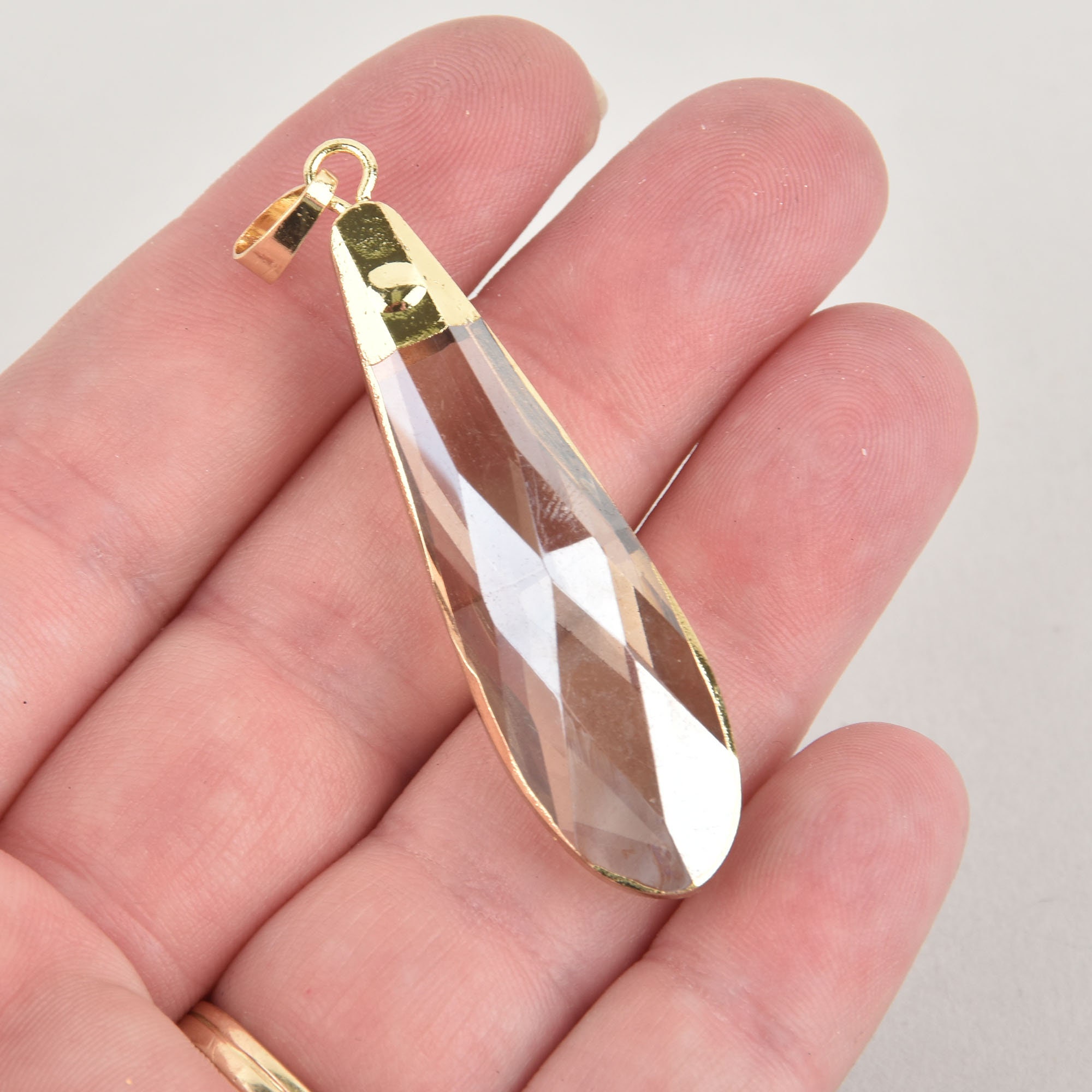 Teardrop crystal best sale pendant