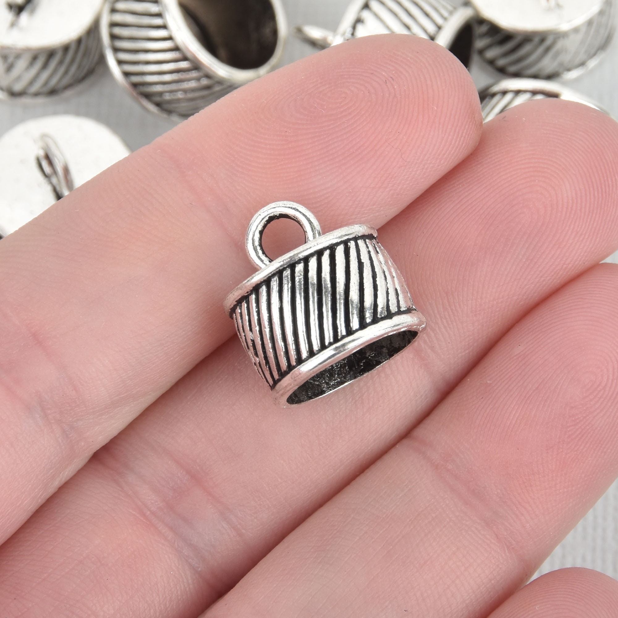 1x BRIGHT STERLING SILVER FLOWER CAP PENDANT END CAP DANGLE TASSEL #2896 1x BRIGHT STERLING SILVER FLOWER CAP PENDANT END CAP DANGLE TASSEL #2896