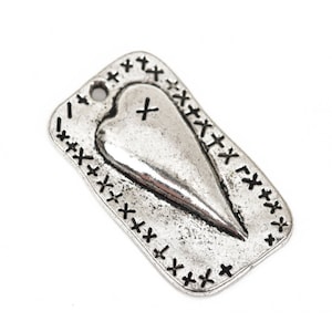 10 MENDED HEART Charm Pendants, silver metal, broken heart charms, rustic mending heart, 27x15mm, chs2431